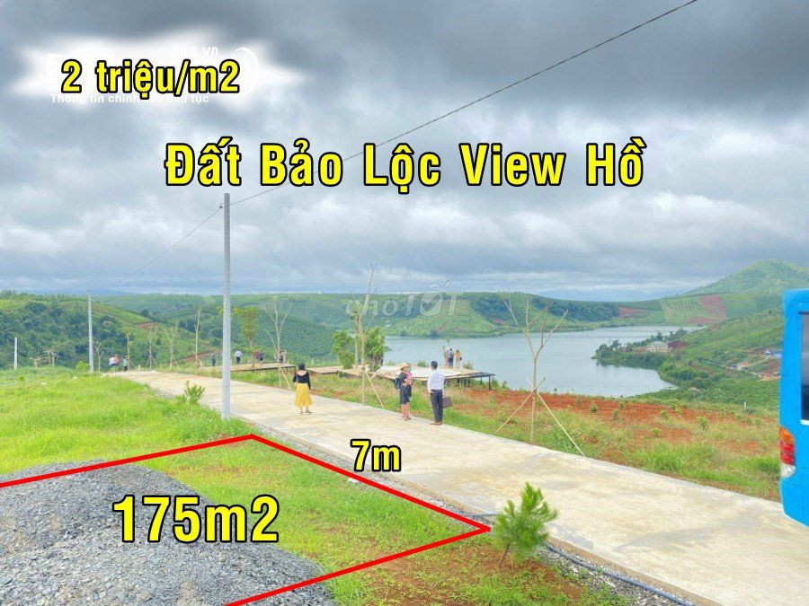 Bán đất gần tp Bảo Lộc giá rẻ 175m2 chỉ 500tr view hồ